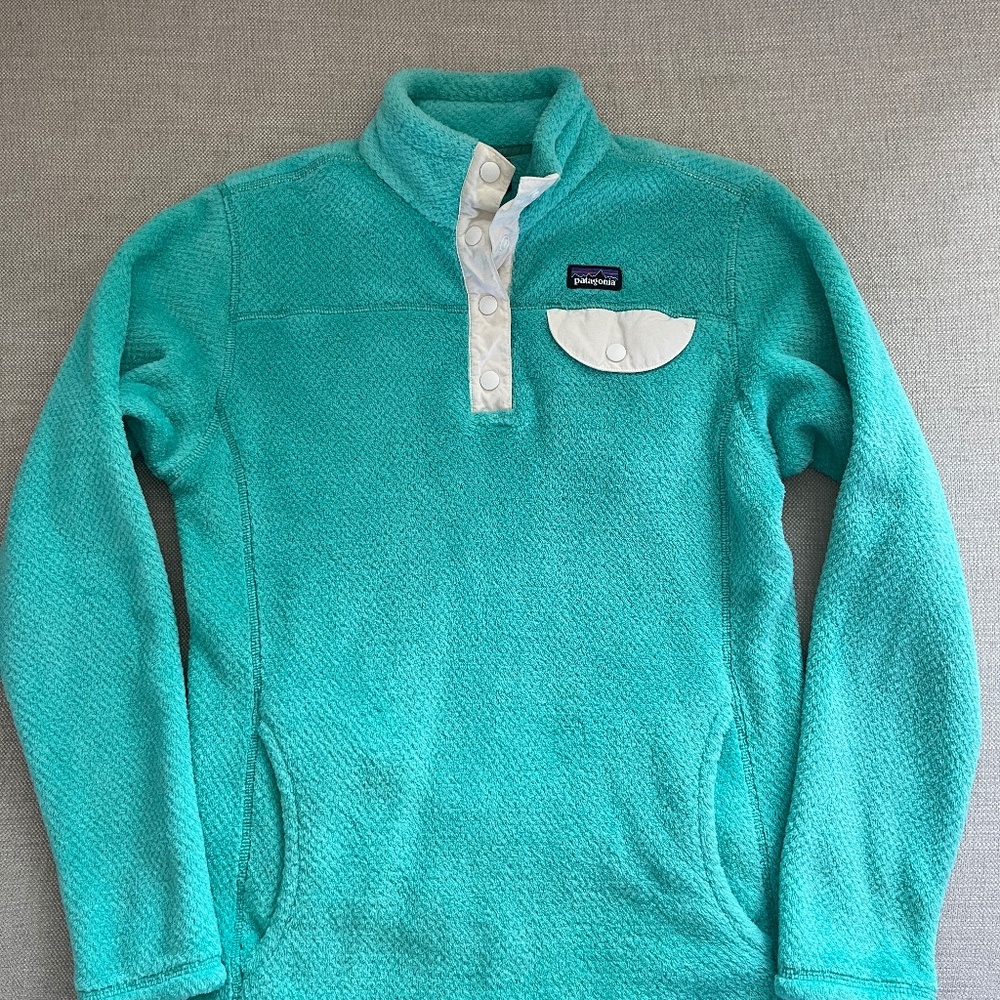 Patagonia Turquoise Quarter-Button Pullover Fleece Youth XL (14) / Women’s XS